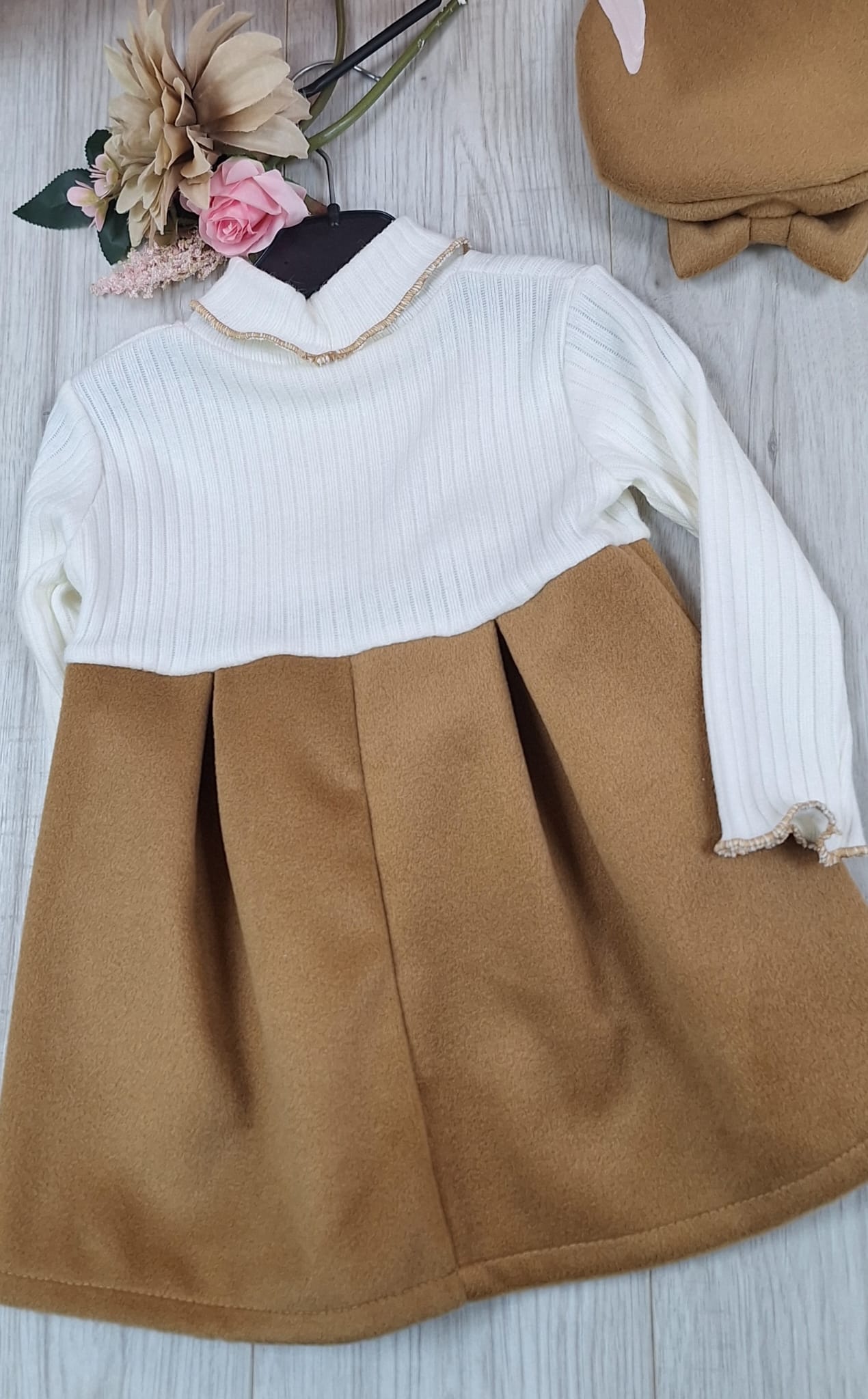 Infant Girls 2 piece Dress with hat