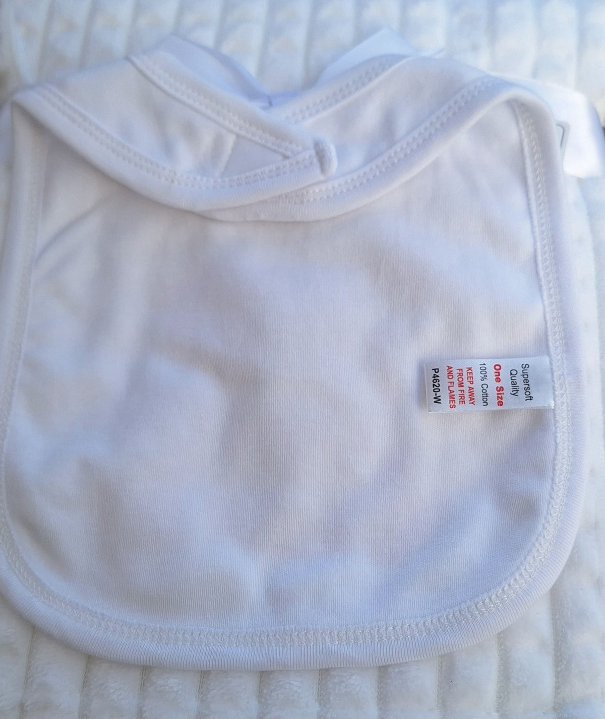 Baby Bib "Who needs santa I've got Nan"