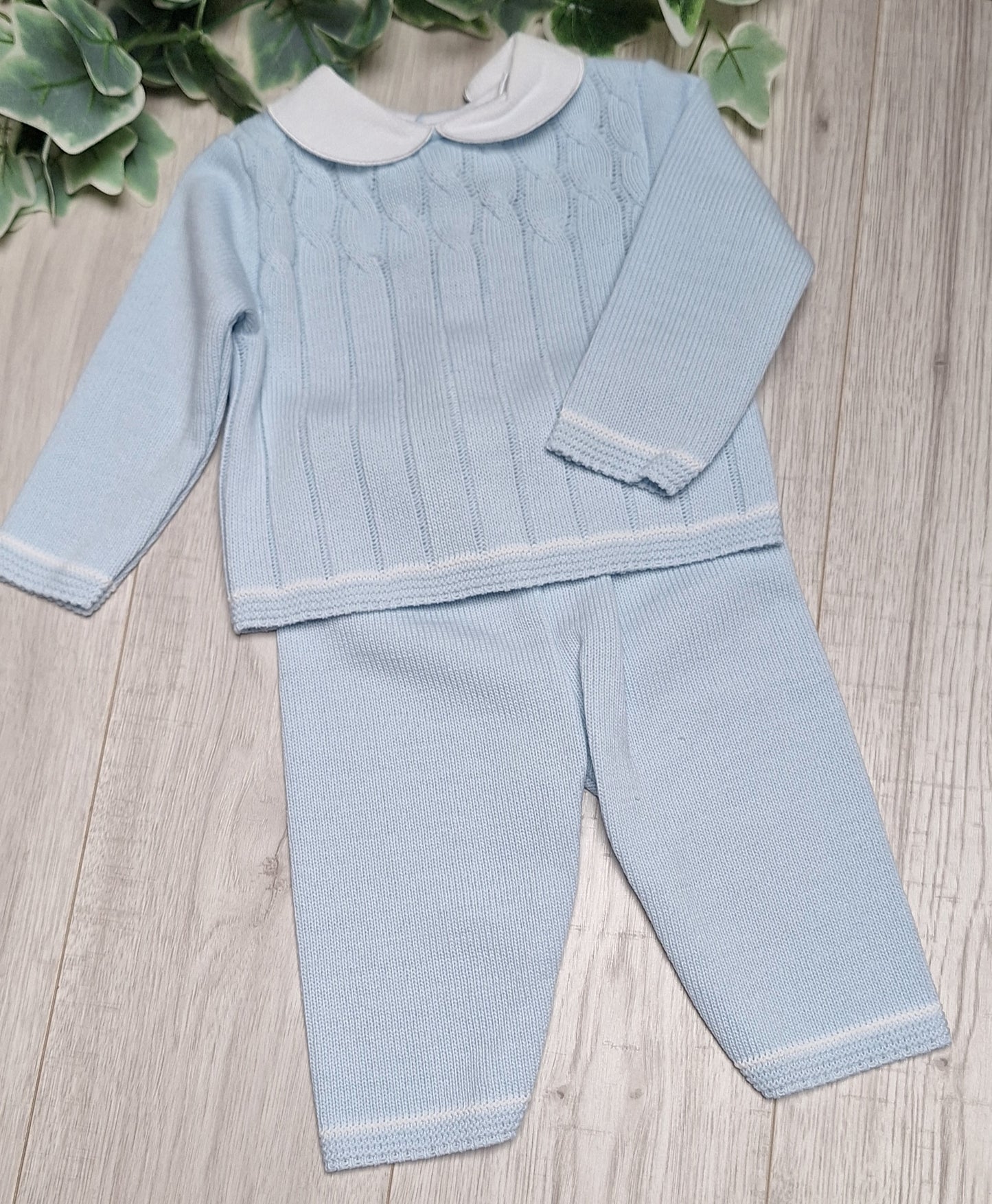 Pex Rowan 2 piece knitted suit